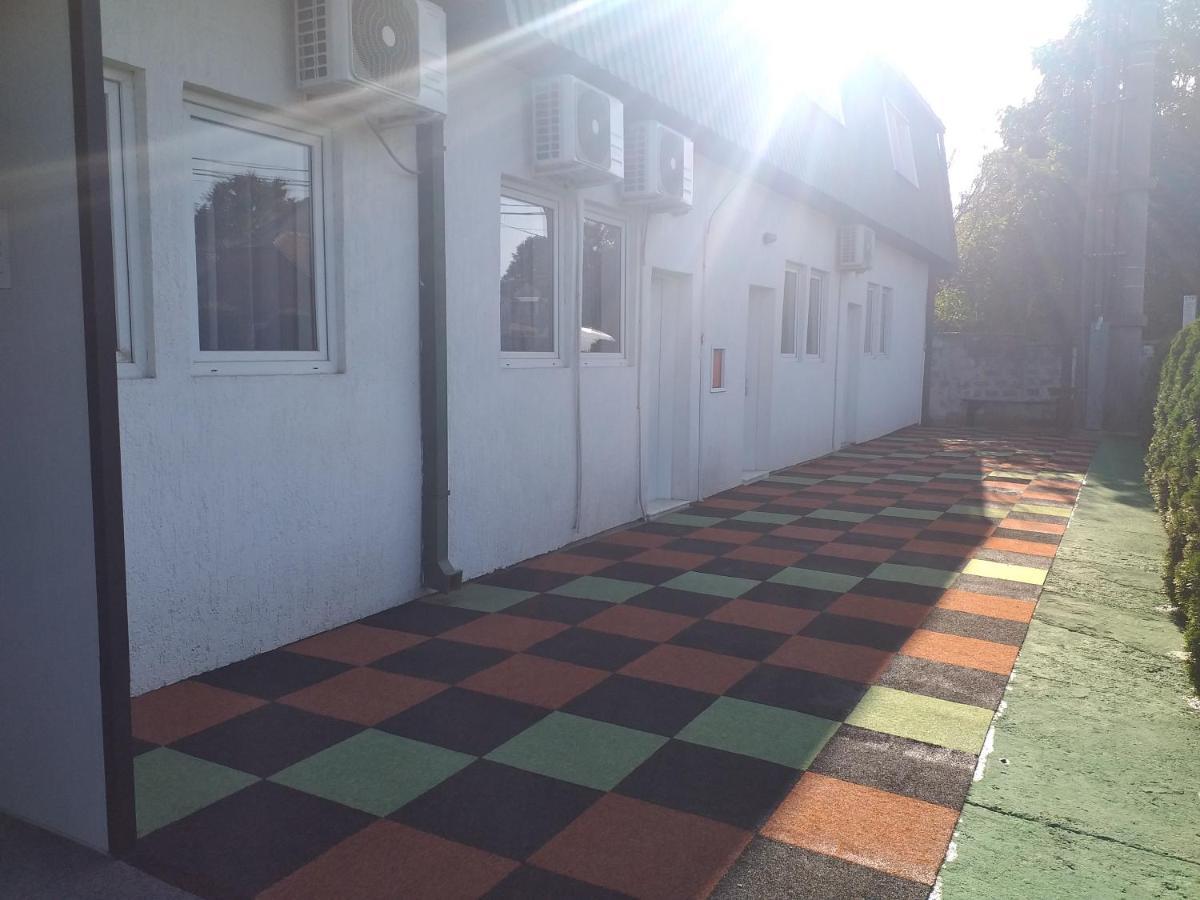 Enka Apartmani Belgrado Buitenkant foto