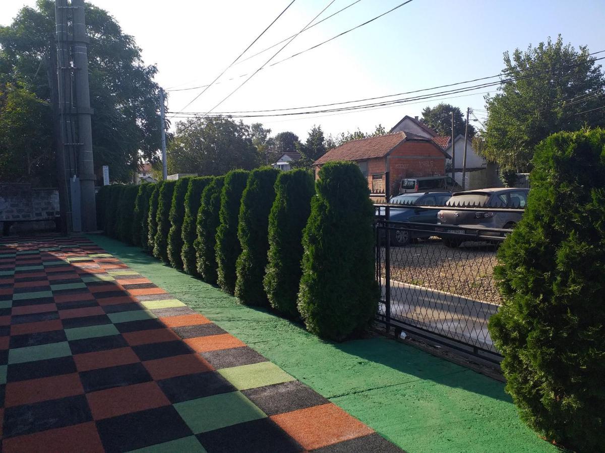 Enka Apartmani Belgrado Buitenkant foto