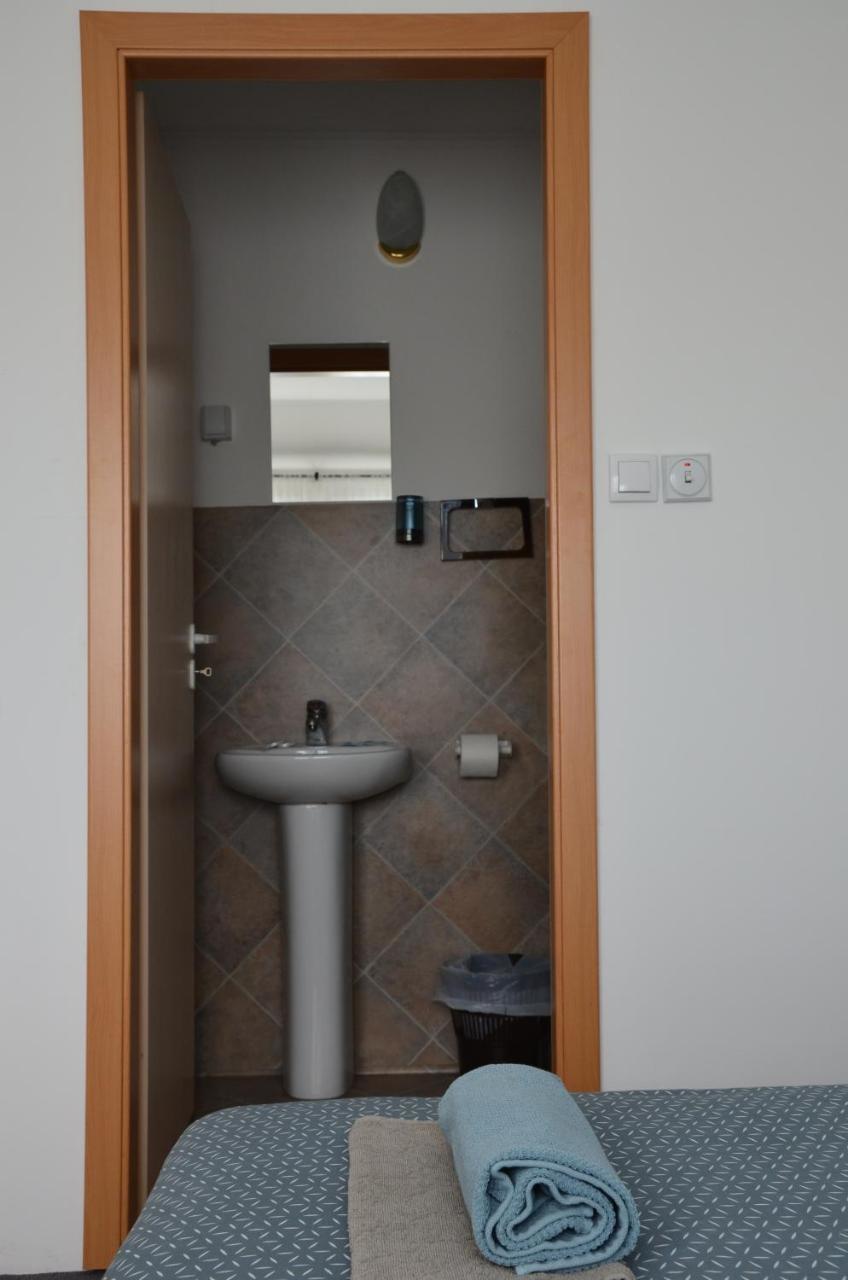 Enka Apartmani Belgrado Buitenkant foto